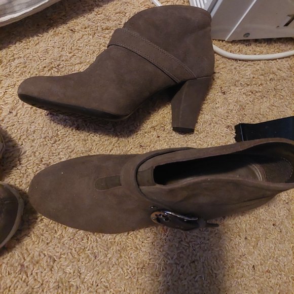Heeled boots - Picture 1 of 1